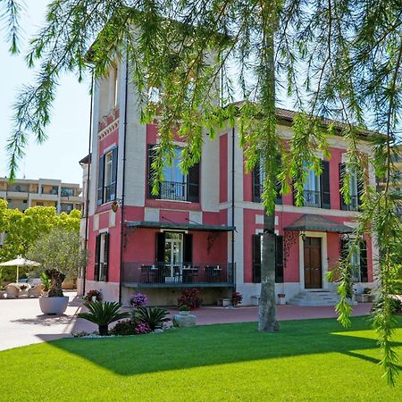 Villa Pallotta Luxury B&B Чериньола Экстерьер фото