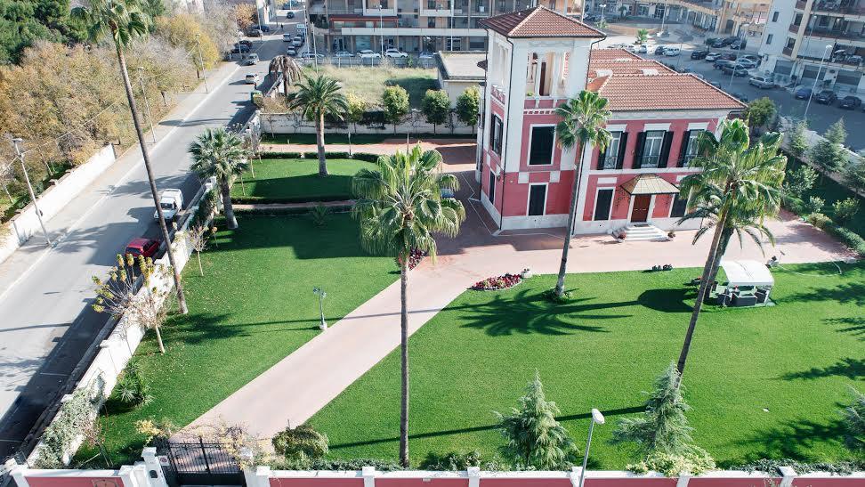 Villa Pallotta Luxury B&B Чериньола Экстерьер фото