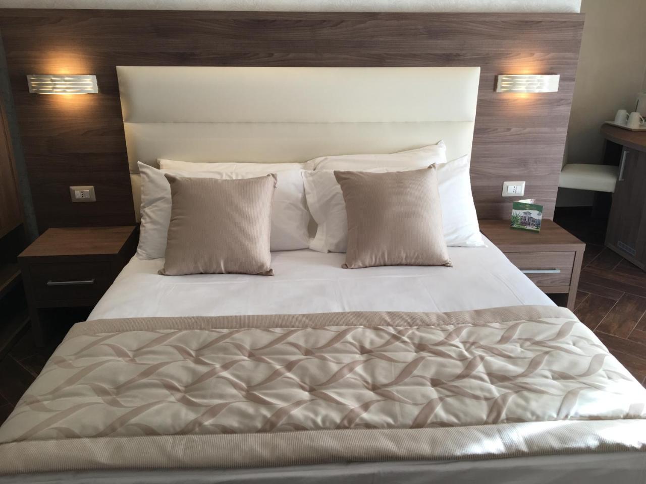 Villa Pallotta Luxury B&B Чериньола Экстерьер фото